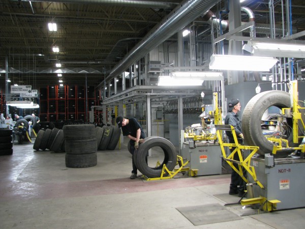 à l'intérieur de l'usine