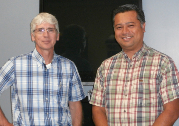 M. Alain Roy, Directeur des Ressources humaines, Composantes Lippert Canada Inc. à Granby et M. Jorge Armando Martinez Quinto, Technicien en génie manufacturier.