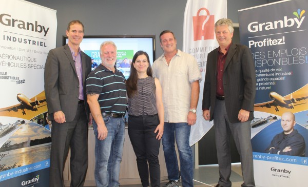 M. Patrick St-Laurent, directeur général de Granby Industriel, M. Robert Vincent, conseiller municipal et responsable du comité industrie à la Ville, Mme Julie Bourdon, conseillère municipale et présidente du C.A. de Commerce Tourisme Granby région, M. Pascal Bonin, maire de la ville de Granby, M. Sylvain Gervais, directeur général de Commerce Tourisme Granby région.