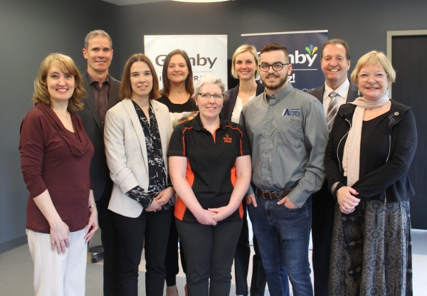 Sylvie Mc Cann et Patrick St-Laurent de Granby Industriel, les chefs de projets Écoresponsable des entreprises certifiées, Pierre Fillion du Conseil des Industries Durable et Francine Craig de Coesio.